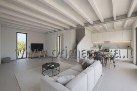 casa indipendente in vendita a Soave