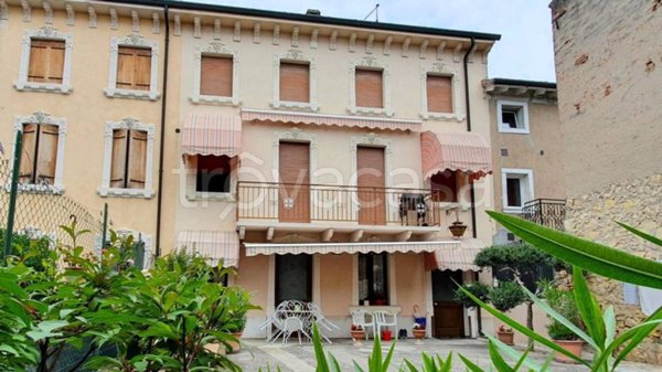 casa indipendente in vendita a Soave
