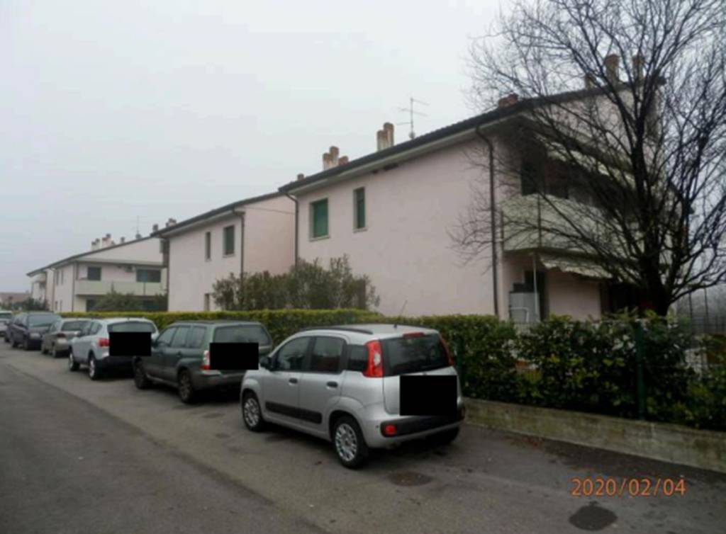 appartamento in vendita a Soave in zona Castelletto