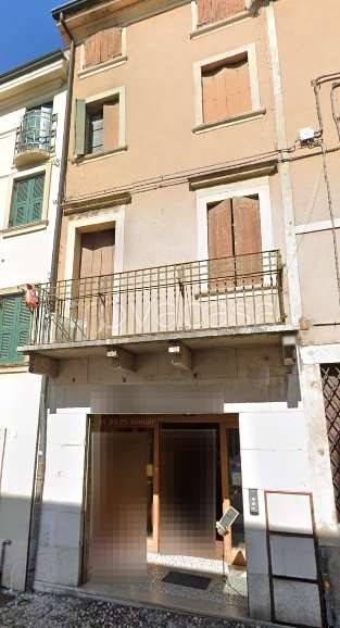 casa indipendente in vendita a Soave