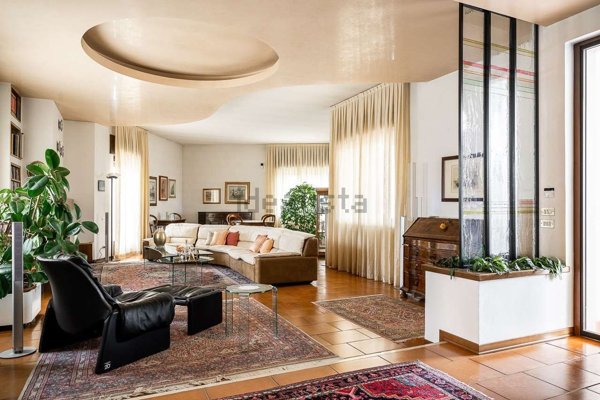 casa indipendente in vendita a Soave