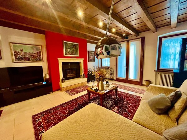 casa indipendente in vendita a Soave