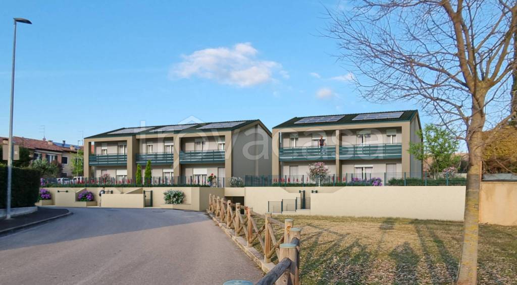 casa indipendente in vendita a Soave in zona Costeggiola