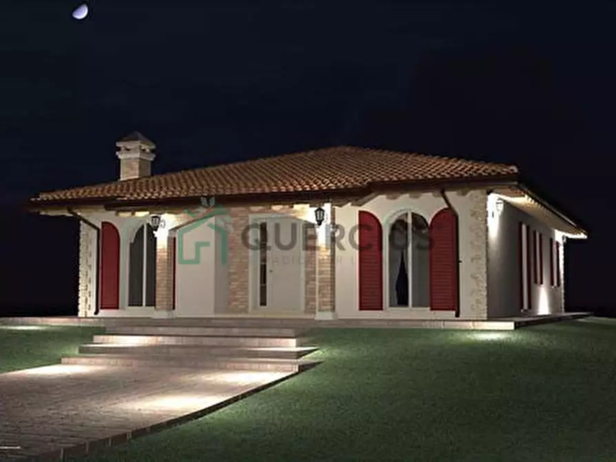 casa indipendente in vendita a Soave