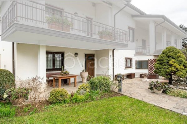 casa indipendente in vendita a Soave