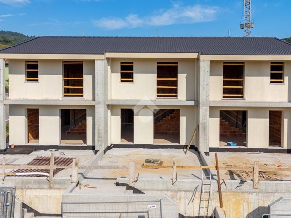 casa indipendente in vendita a Soave