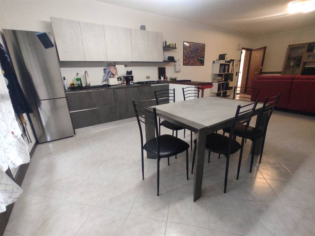 appartamento in vendita a Soave in zona Castelletto