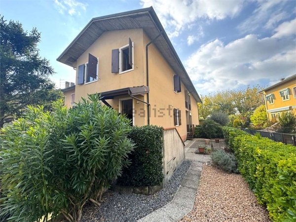 casa indipendente in vendita a Soave