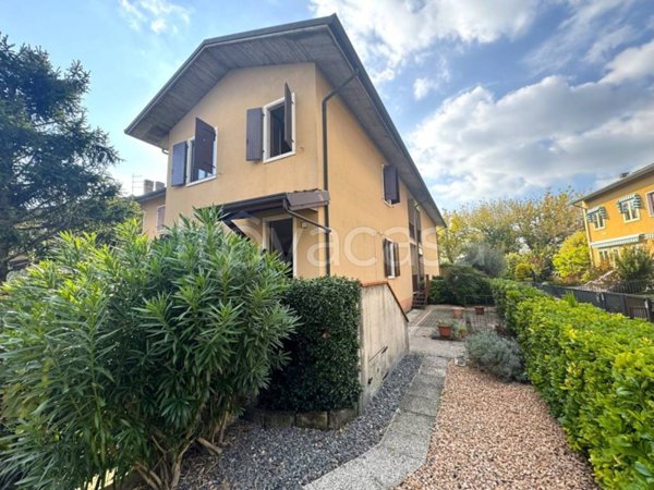casa indipendente in vendita a Soave