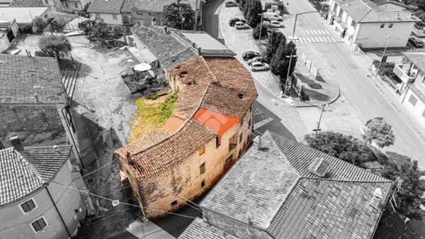 casa indipendente in vendita a Soave in zona Costeggiola