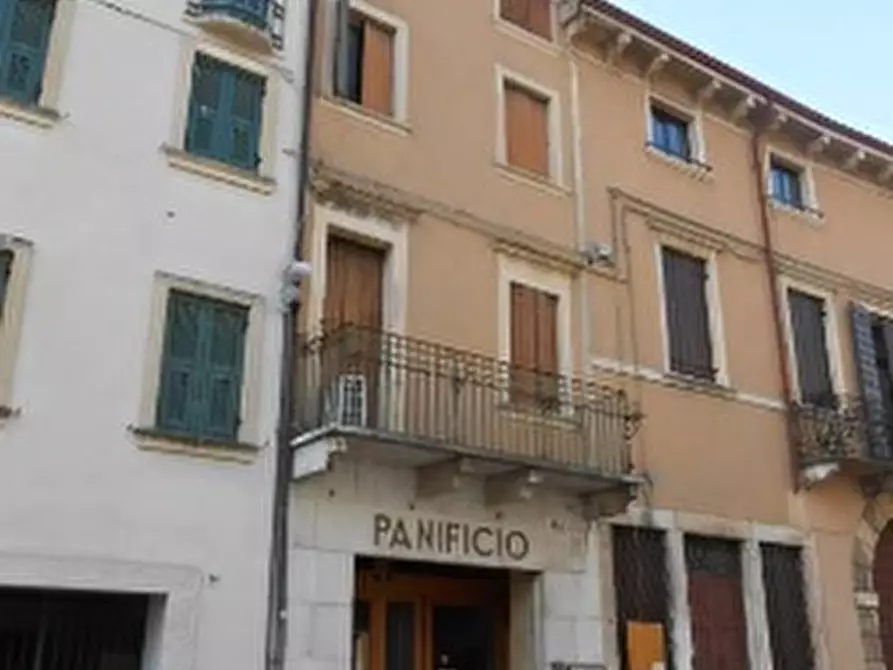 intera palazzina in vendita a Soave
