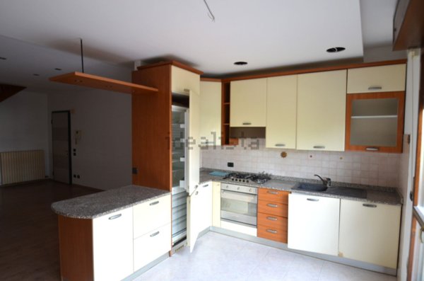 appartamento in vendita a Soave in zona Castelletto