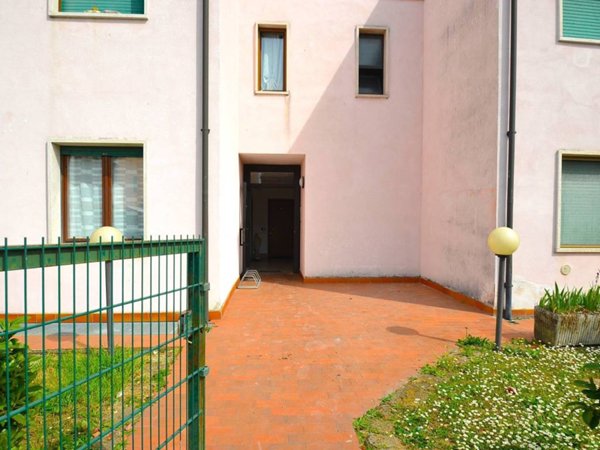 appartamento in vendita a Soave in zona Castelletto