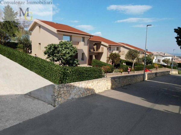 casa indipendente in vendita a Soave in zona Castelcerino