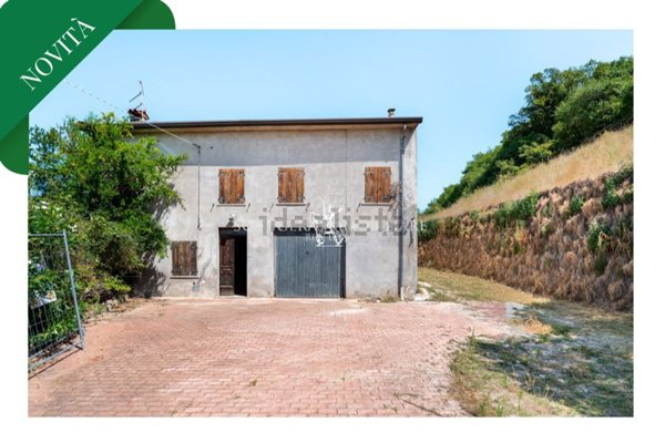 quadrivano in vendita a Soave