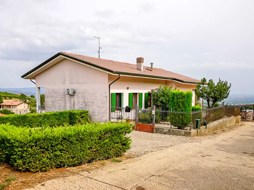 casa indipendente in vendita a Soave in zona Castelletto