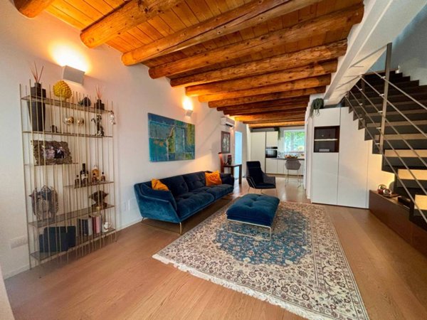 casa indipendente in vendita a Soave in zona Castelletto