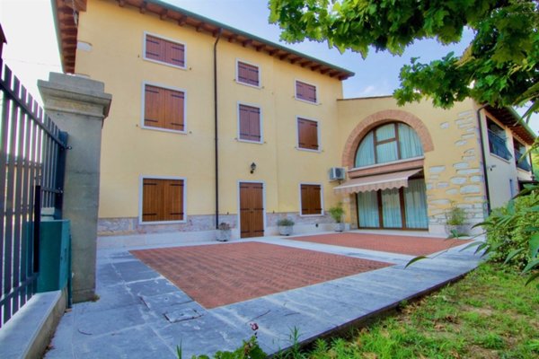 casa indipendente in vendita a Soave