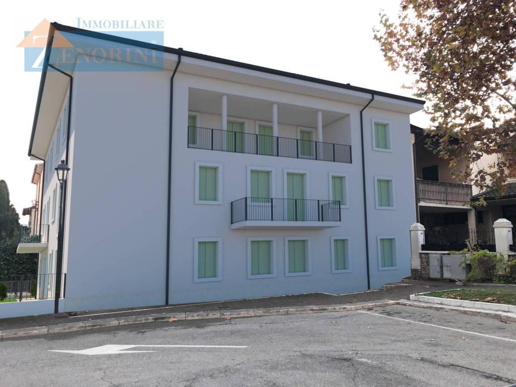 appartamento in vendita a Sommacampagna in zona Custoza
