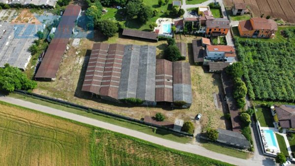 capannone in vendita a Sommacampagna