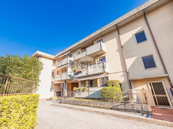 appartamento in vendita a Sommacampagna