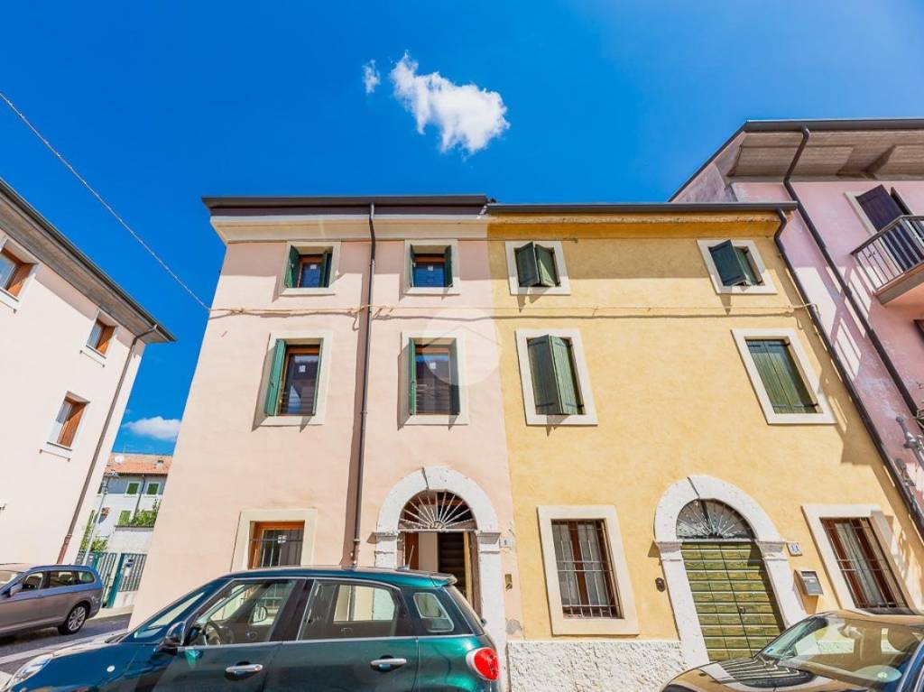 appartamento in vendita a Sommacampagna