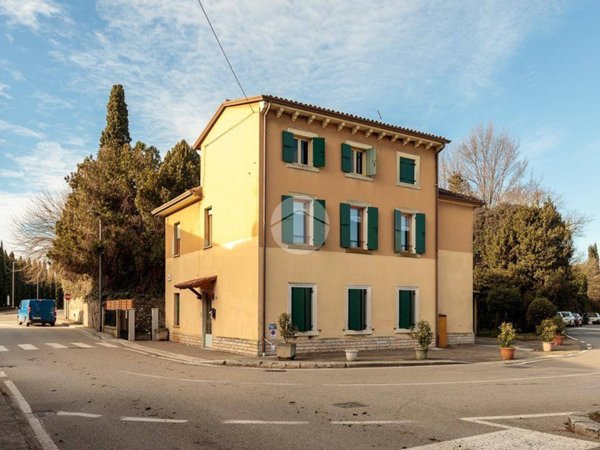 casa indipendente in vendita a Sommacampagna