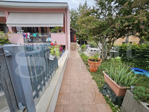casa indipendente in vendita a Sommacampagna