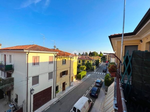 appartamento in vendita a Sommacampagna