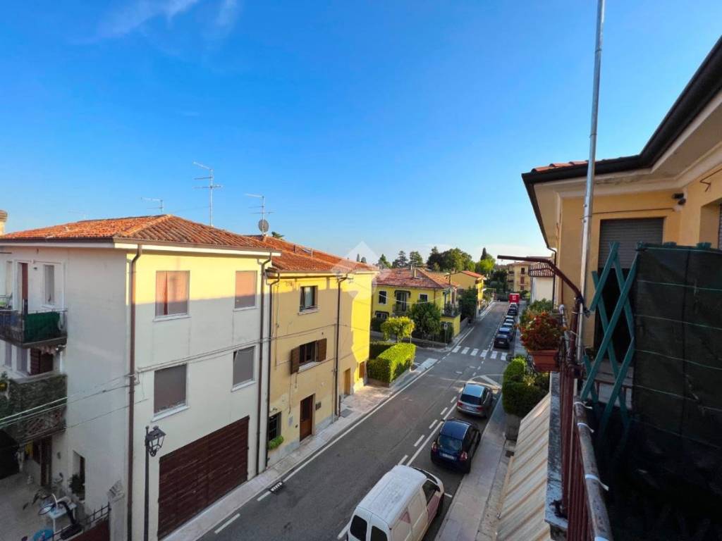 appartamento in vendita a Sommacampagna