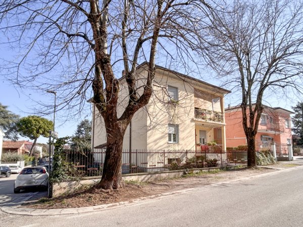 casa indipendente in vendita a Sommacampagna