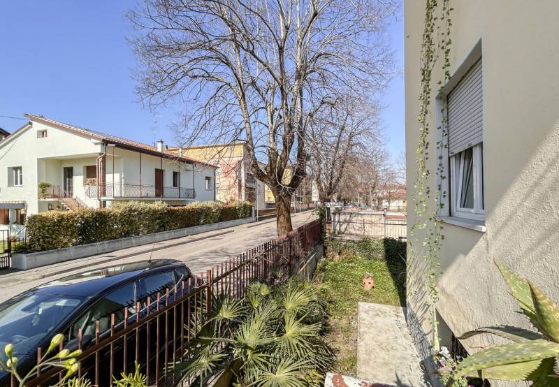 appartamento in vendita a Sommacampagna