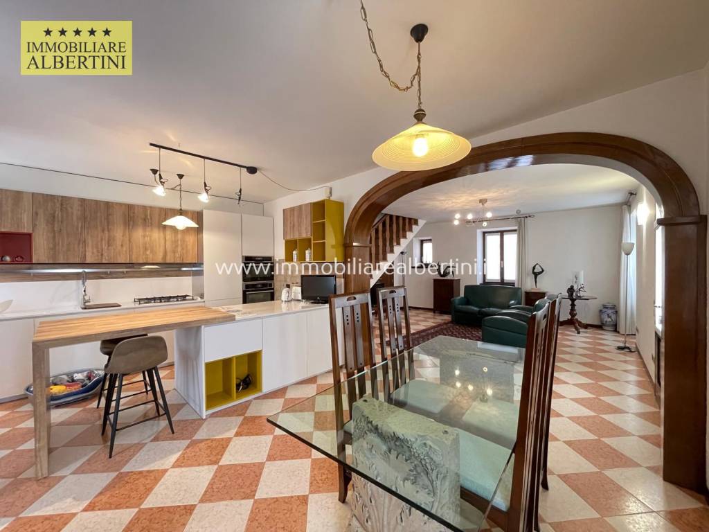casa indipendente in vendita a Sommacampagna