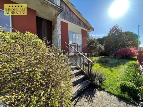 casa indipendente in vendita a Sommacampagna in zona Caselle