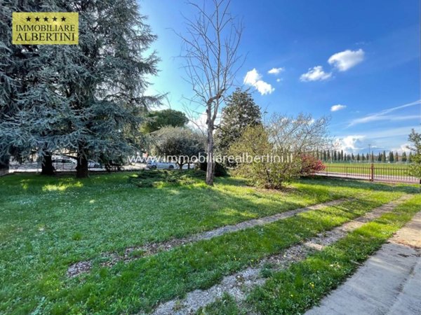 casa indipendente in vendita a Sommacampagna in zona Caselle