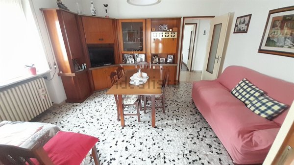 casa indipendente in vendita a Sommacampagna in zona Custoza