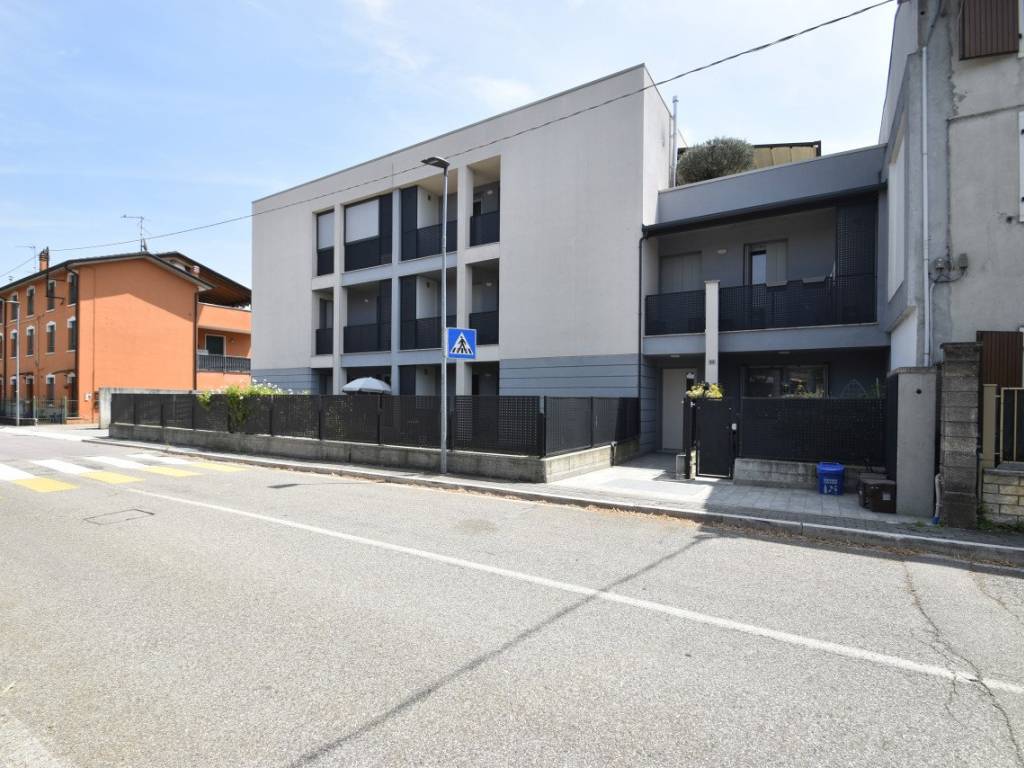 appartamento in vendita a Sommacampagna in zona Caselle