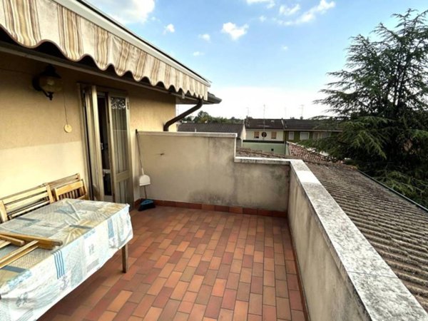 appartamento in vendita a Sommacampagna in zona Caselle