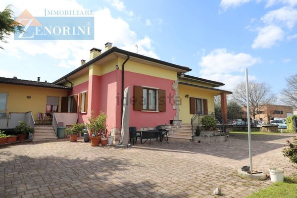 pentavano in vendita a Sommacampagna