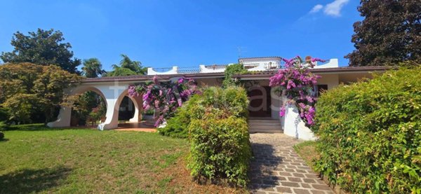 casa indipendente in vendita a Sommacampagna