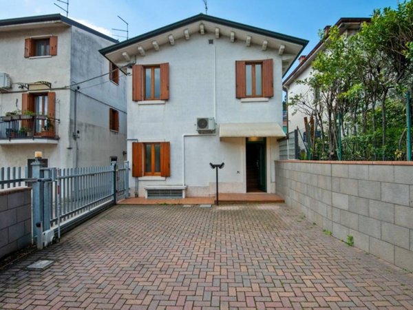 appartamento in vendita a Sommacampagna