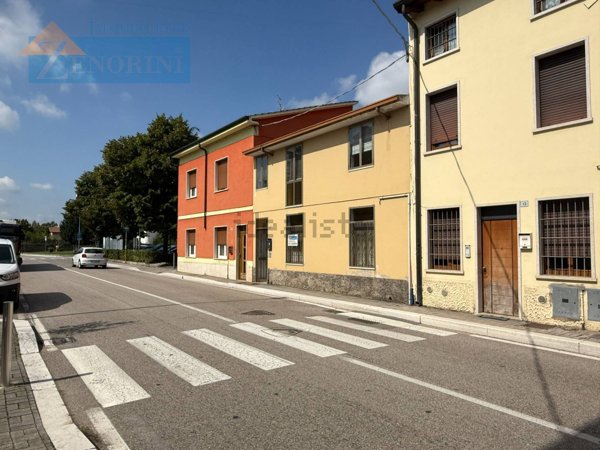 appartamento in vendita a Sommacampagna in zona Caselle