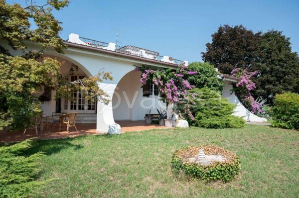 casa indipendente in vendita a Sommacampagna