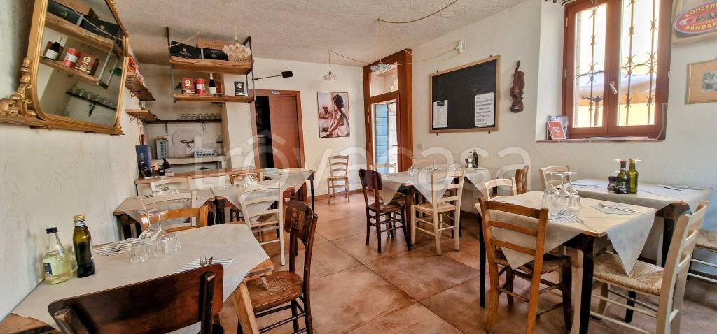 negozio in vendita a Sommacampagna