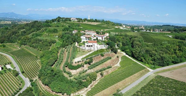 casa indipendente in vendita a Sommacampagna