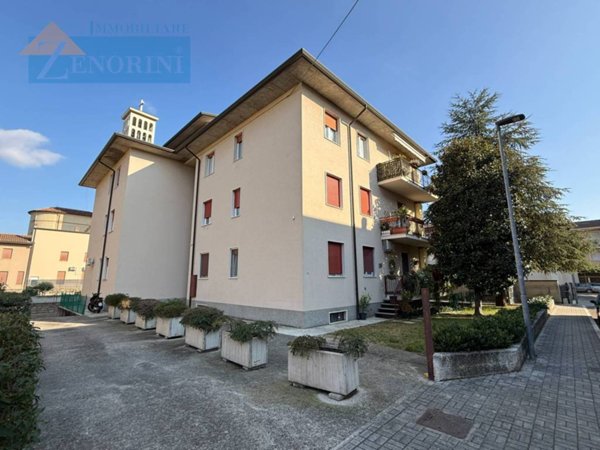 appartamento in vendita a Sommacampagna in zona Caselle