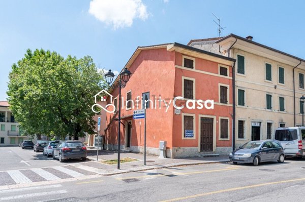 casa indipendente in vendita a Sommacampagna