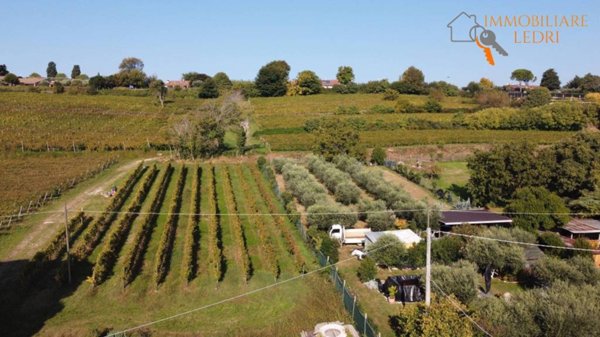casa indipendente in vendita a Sommacampagna in zona Custoza