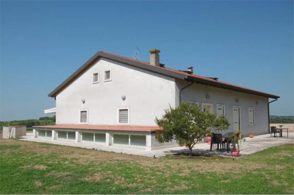 appartamento in vendita a Sommacampagna in zona Custoza