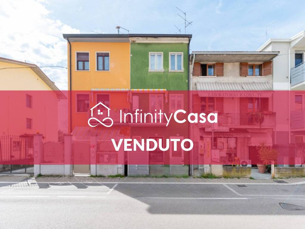 casa indipendente in vendita a Sommacampagna in zona Caselle